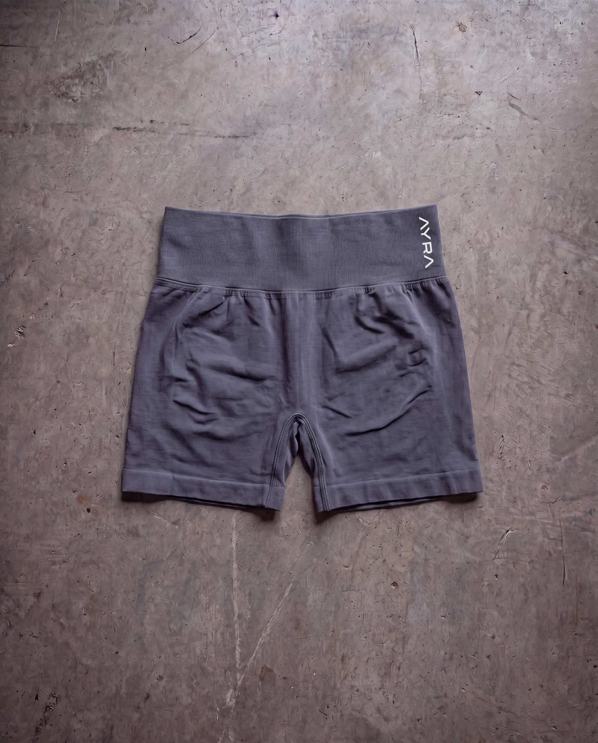 AYRA PULSE seamless gym shorts detail view